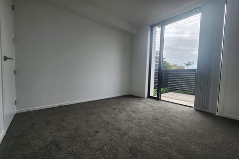 Photo of property in 15 Tiraumea Drive, Pakuranga, Auckland, 2010
