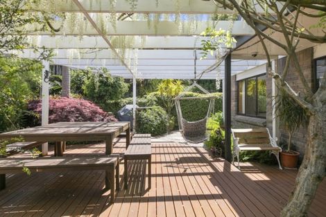 Photo of property in 17 Pokapu Place, Bethlehem, Tauranga, 3110