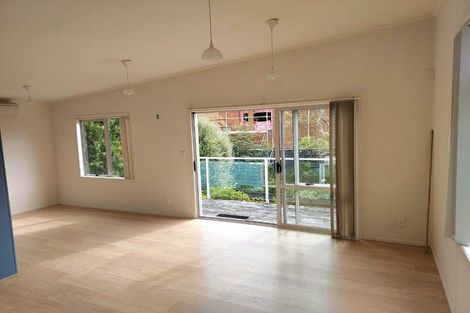 Photo of property in 57 Knights Road, Rothesay Bay, Auckland, 0630