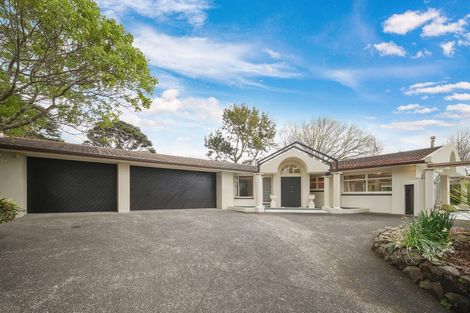 Photo of property in 9 Laingholm Drive, Laingholm, Auckland, 0604
