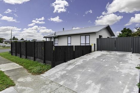 Photo of property in 44 Ramsey Crescent, Flaxmere, Hastings, 4120