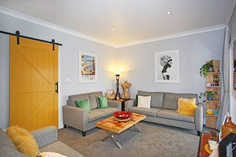 Photo of property in 74 Ponga Road, Opaheke, Papakura, 2584