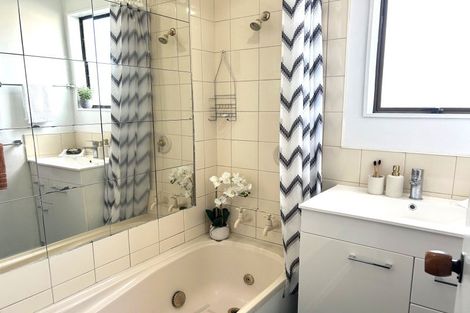Photo of property in 15 Wild Street, Feilding, 4702