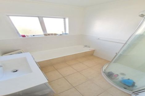 Photo of property in 2/23 South Street, Papakura, 2110