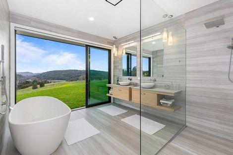 Photo of property in 135 Okura River Road, Okura, Albany, 0792