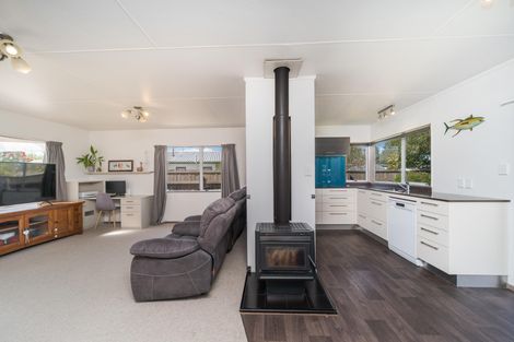Photo of property in 97 Hillcrest Drive, Kelvin Grove, Palmerston North, 4414