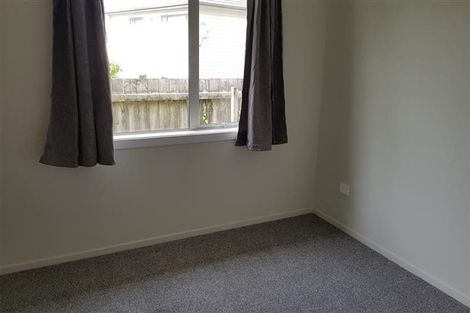 Photo of property in 39 Woodside Road, Massey, Auckland, 0614