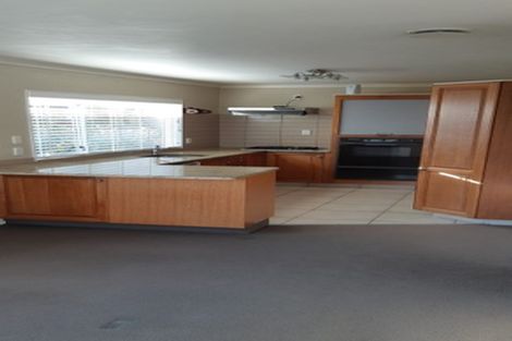 Photo of property in 2/36 Nihill Crescent, Mission Bay, Auckland, 1071