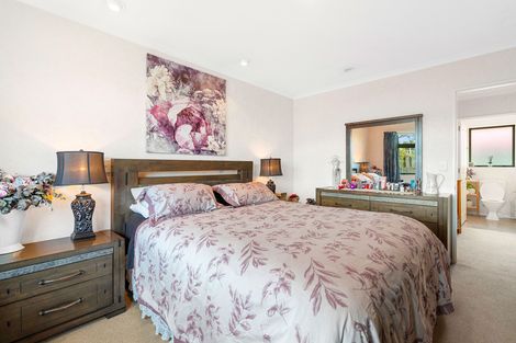 Photo of property in 143 Dixon Street, Masterton, 5810