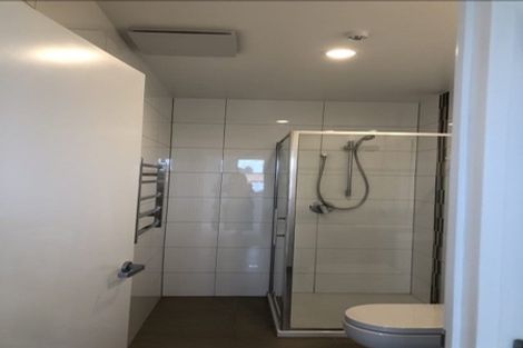 Photo of property in Apollo Apartments, 201/46 Rosedale Road, Rosedale, Auckland, 0632