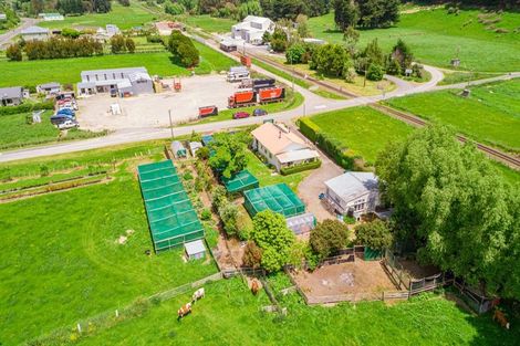 Photo of property in 10 Ruawhata Road, Mangatainoka, Pahiatua, 4982