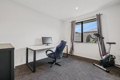 Photo of property in 15 Guyon Street, Marshland, Christchurch, 8083