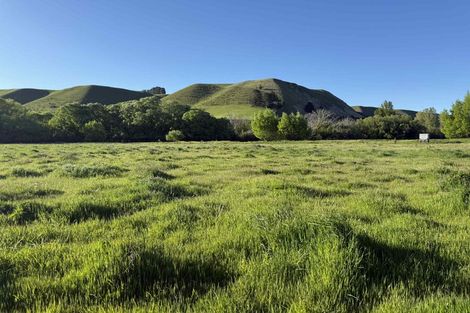 Photo of property in 633 Ardgour Road, Tarras, Cromwell, 9383