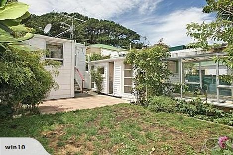 Photo of property in 92 Russell Terrace, Berhampore, Wellington, 6023