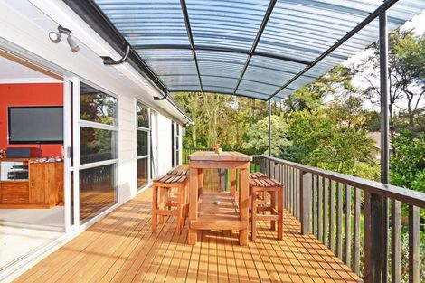 Photo of property in 6 Stallard Place, Glen Eden, Auckland, 0602