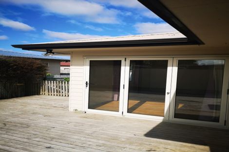 Photo of property in 15a Eastburn Street, Papakura, 2110