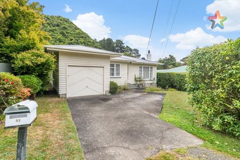 Photo of property in 32 Maymorn Road, Te Marua, Upper Hutt, 5018