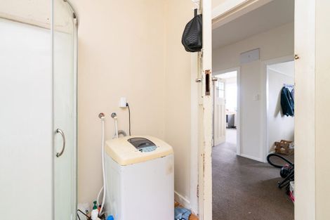 Photo of property in 76a Kelburn Parade, Kelburn, Wellington, 6012