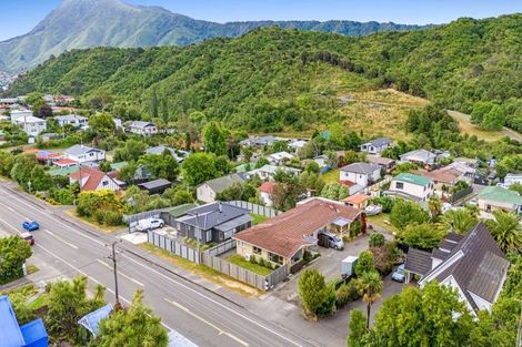 Photo of property in 131a Waikawa Road, Picton, 7220