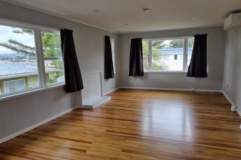Photo of property in 100 Gear Terrace, Ranui, Porirua, 5024