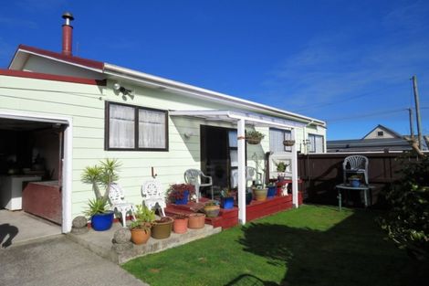 Photo of property in 3 Romilly Street, Westport, 7825