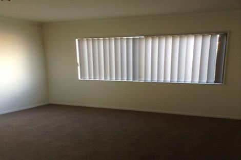 Photo of property in 57 Kirikiri Drive, Papakura, 2110