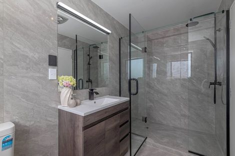 Photo of property in 10 Rockpool Road, Orewa, 0931