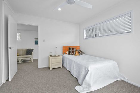 Photo of property in 870 Whangaparaoa Road, Manly, Whangaparaoa, 0930