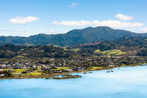 Photo of property in 26 Sandpiper Avenue, Point Wells, 0986