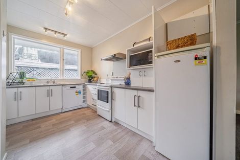 Photo of property in 86 Gibbons Street, Ebdentown, Upper Hutt, 5018