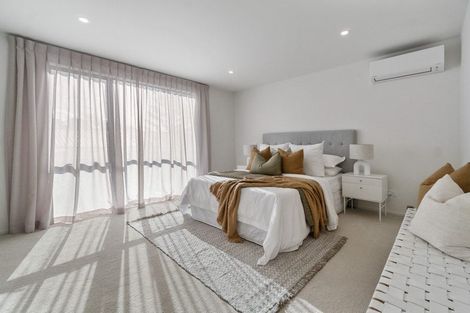 Photo of property in 37 Corunna Road, Milford, Auckland, 0620