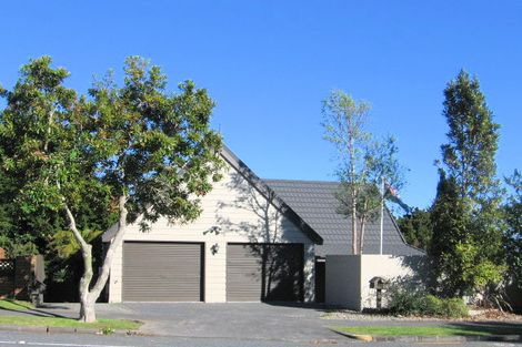 Photo of property in 31 Goodwood Drive, Goodwood Heights, Auckland, 2105