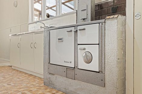 Photo of property in 49 Punga Street, Tangimoana, 4822