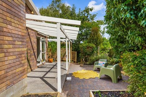 Photo of property in 3 Meynell Court, Glen Eden, Auckland, 0602