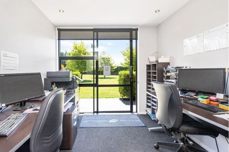 Photo of property in 455 Sawyers Arms Road, Harewood, Christchurch, 8051