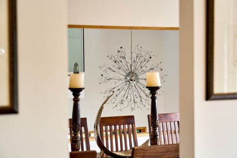 Photo of property in 9 Whiorau Grove, Lowry Bay, Lower Hutt, 5013