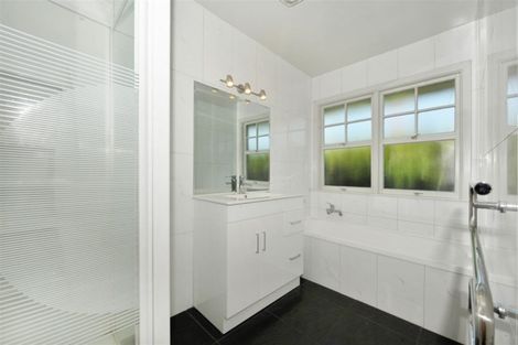 Photo of property in 9 Longmuir Street, Ilam, Christchurch, 8041