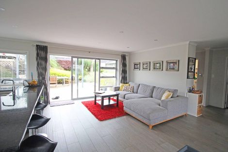 Photo of property in 27 Trauzer Place, Flagstaff, Hamilton, 3210