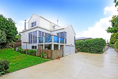 Photo of property in 2/2 Red Road, Red Hill, Papakura, 2110