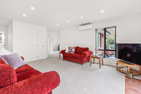 Photo of property in 18 Chatsfield Place, Te Kamo, Whangarei, 0112