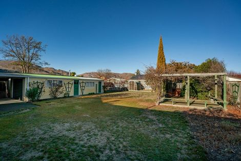 Photo of property in 64 Molyneux Avenue, Cromwell, 9310