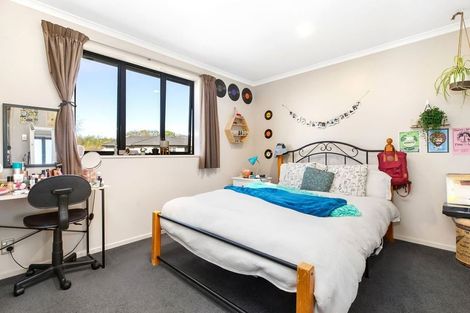 Photo of property in 2 Armour Place, Halswell, Christchurch, 8025