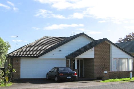 Photo of property in 4/57 Whitford Road, Botany Downs, Auckland, 2014