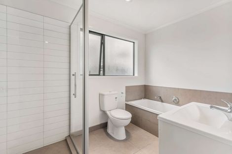 Photo of property in 2 Fermi Lane, Papakura, 2110