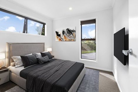 Photo of property in 124a Cambridge Terrace, Fairfield, Lower Hutt, 5011