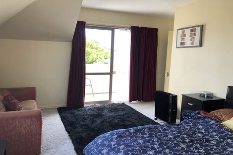 Photo of property in 52 Blue Gum Place, New Brighton, Christchurch, 8083