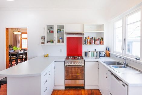 Photo of property in 38 Rongopai Street, Palmerston North, 4414