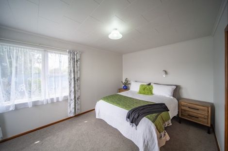 Photo of property in 14 Barnett Place, Pirimai, Napier, 4112