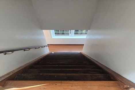 Photo of property in 42a Mandalay Terrace, Khandallah, Wellington, 6035