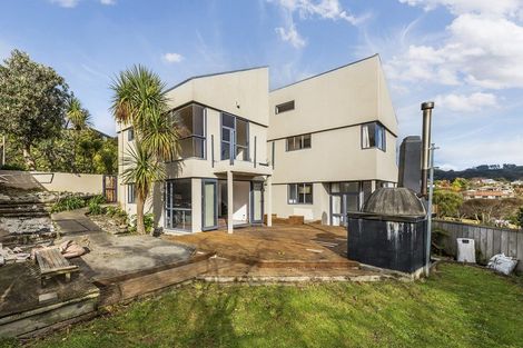 Photo of property in 28 Sailmaker Close, Whitby, Porirua, 5024